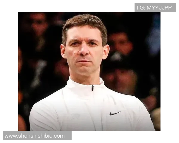 锡伯杜现身雷霆训练营戴格诺特称其暂不执教并盛赞两人关系融洽